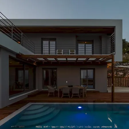 Luxury 2s Alpha With Private Pool